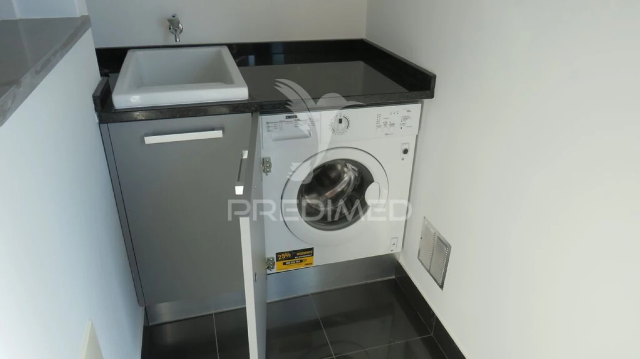 Apartamento T4 para Venda em São Martinho Foto 8