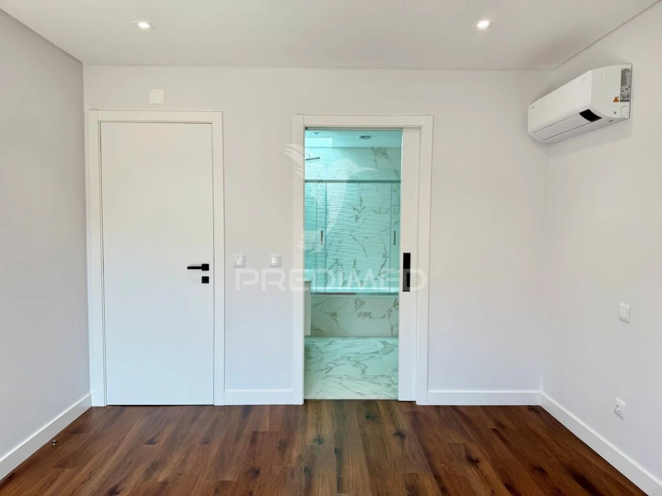 Apartamento T4 para Venda em Leiria, Pousos, Barreira e Cortes Foto 14
