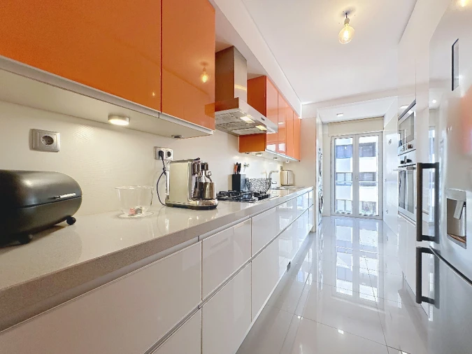 Apartamento T3 para Venda em Santo Antonio dos Olivais Foto 4