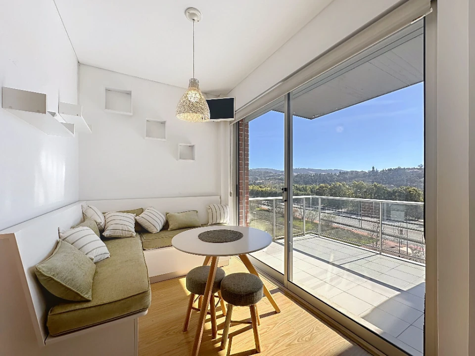 Apartamento T3 para Venda em Santo Antonio dos Olivais Foto 5