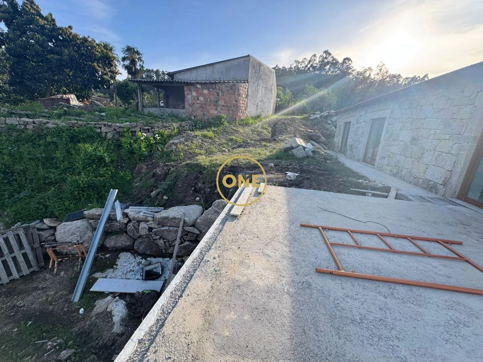 Moradia T3 para Venda em Durrães e Tregosa Foto 5