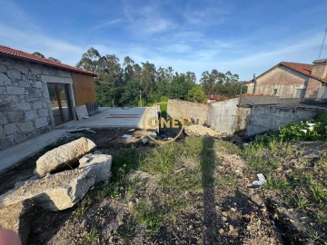 Moradia T3 para Venda em Durrães e Tregosa