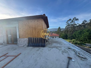 Moradia T3 para Venda em Durrães e Tregosa