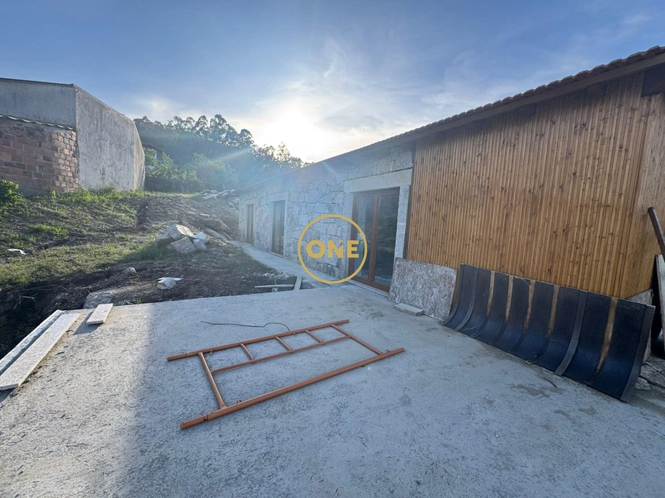 Moradia T3 para Venda em Durrães e Tregosa Foto 4