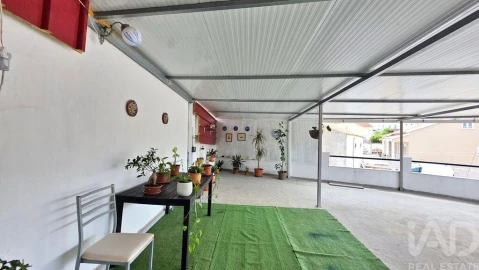 Moradia T1 para Venda em Lamas e Cercal