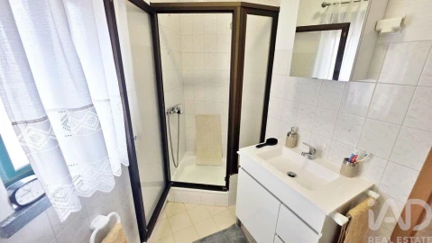 Moradia T1 para Venda em Lamas e Cercal