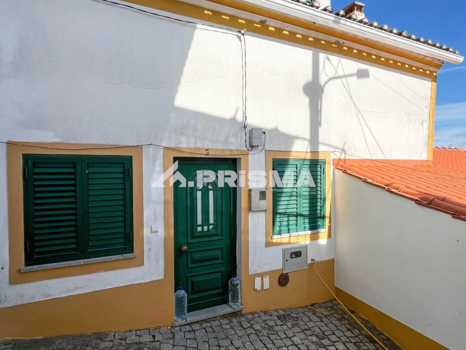 Moradia T2 para Venda em Fratel Foto 1
