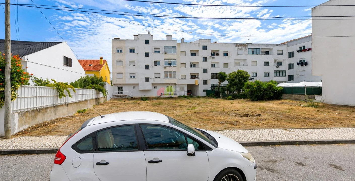 Terreno para Venda em Quinta do Conde Foto 4