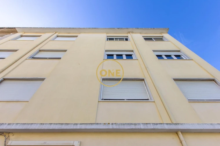Apartamento T2 para Venda em Seixal, Arrentela e Aldeia de Paio Pires Foto 12