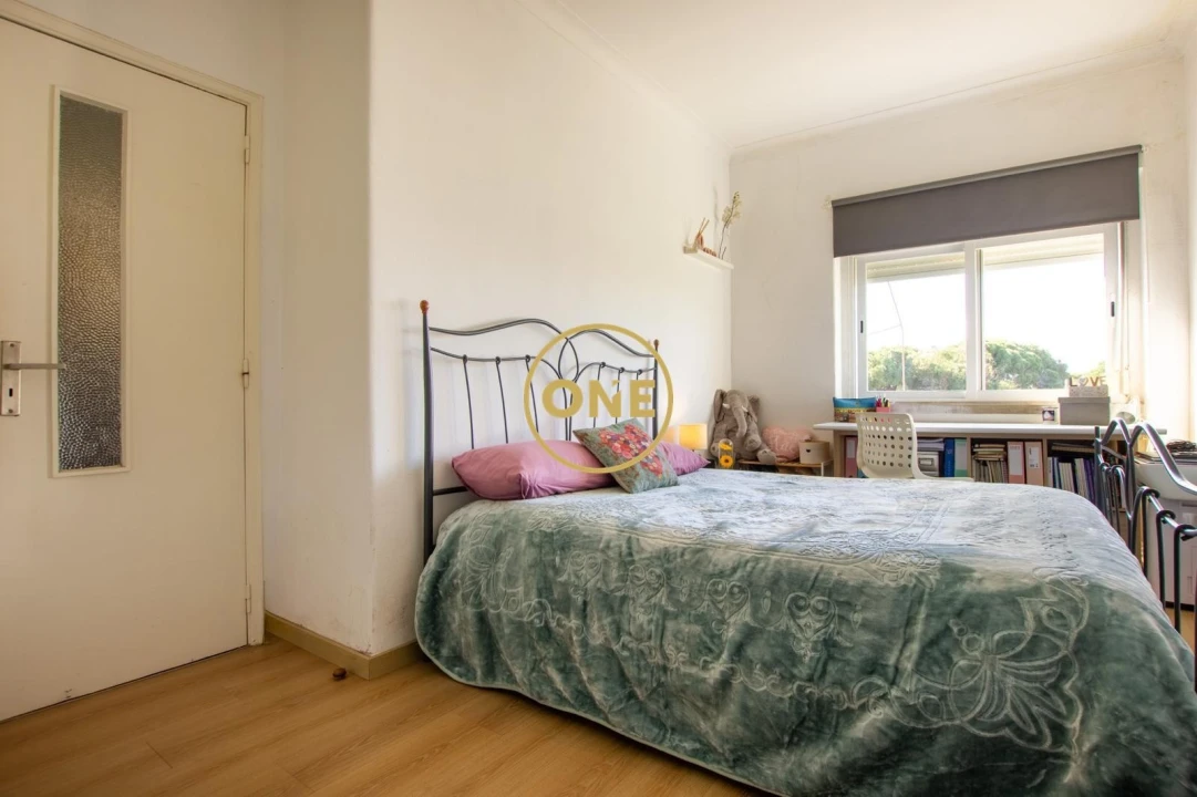 Apartamento T2 para Venda em Seixal, Arrentela e Aldeia de Paio Pires Foto 2
