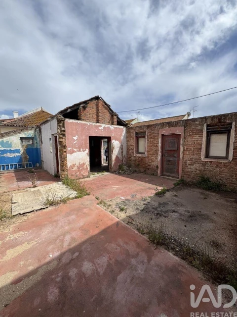 Moradia para Venda em Sado