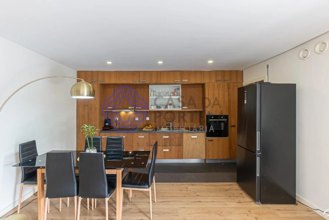 Apartamento T2 para Venda em Cedofeita, Santo Ildefonso, Sé, Miragaia, São Nicolau e Vitória Foto 5