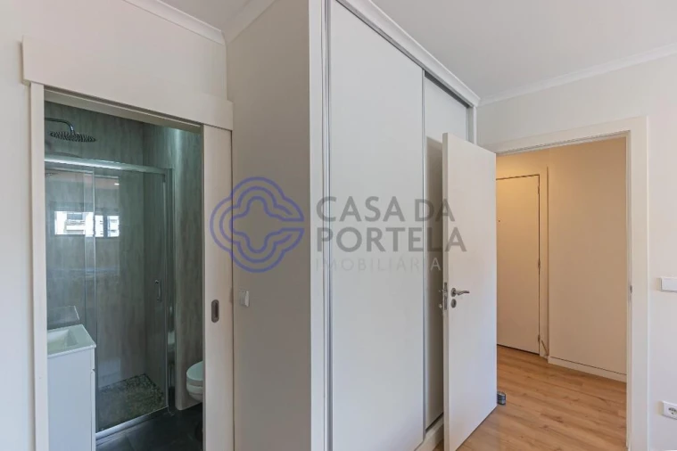 Apartamento T2 para Venda em Cedofeita, Santo Ildefonso, Sé, Miragaia, São Nicolau e Vitória Foto 17