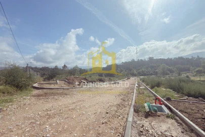 Terreno para Venda em Águas Santas e Moure