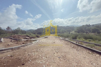Terreno para Venda em Águas Santas e Moure