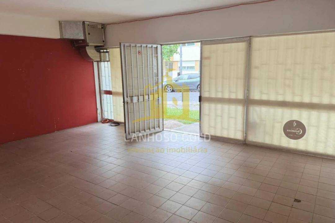 Loja para Venda em Lomar e Arcos Foto 3