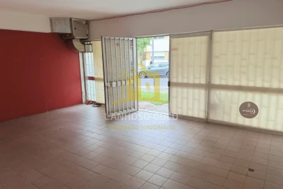 Loja para Venda em Lomar e Arcos