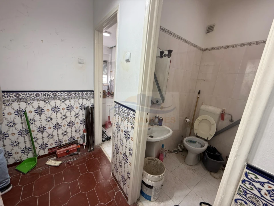 Apartamento T1 para Venda em Águas Livres Foto 12