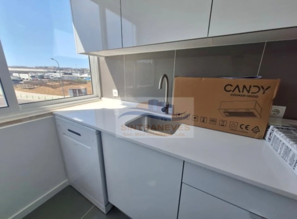 Apartamento T1 para Venda em Águas Livres Foto 9