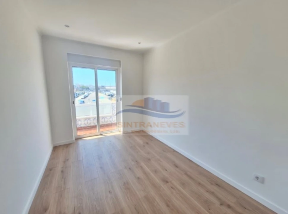 Apartamento T1 para Venda em Águas Livres Foto 13