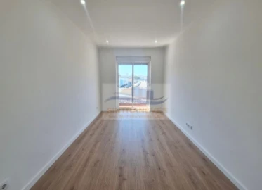 Apartamento T1 para Venda em Águas Livres