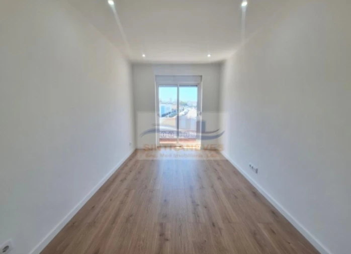 Apartamento T1 para Venda em Águas Livres Foto 3