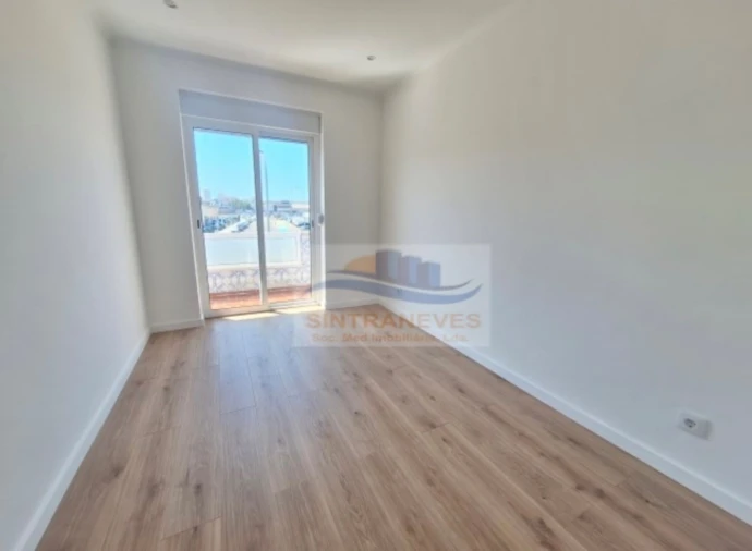 Apartamento T1 para Venda em Águas Livres Foto 14