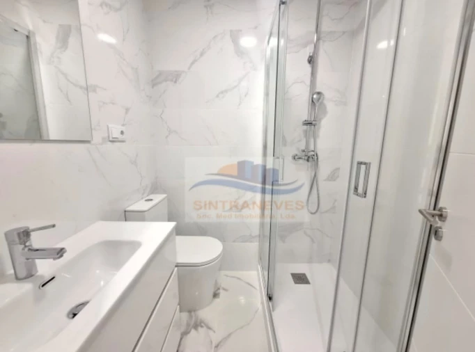 Apartamento T1 para Venda em Águas Livres Foto 15