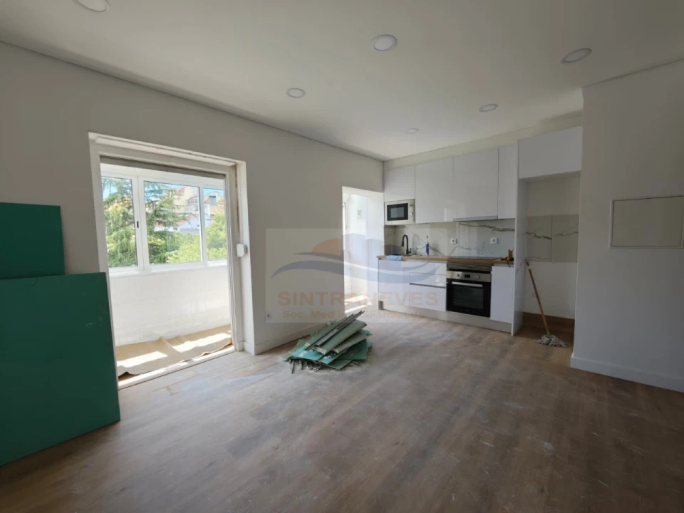 Apartamento T2 para Venda em Alverca do Ribatejo e Sobralinho Foto 2