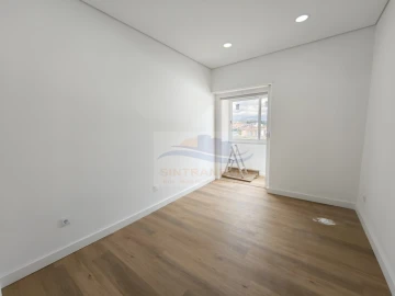 Apartamento T2 para Venda em Póvoa de Santa Iria e Forte da Casa