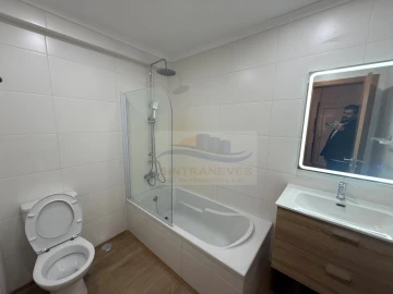 Apartamento T3 para Venda em Venteira