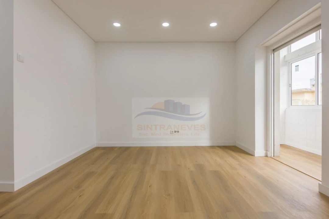 Apartamento T2 para Venda em Águas Livres Foto 21