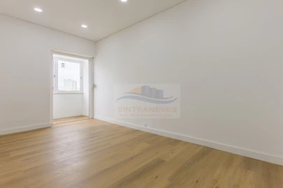 Apartamento T2 para Venda em Águas Livres