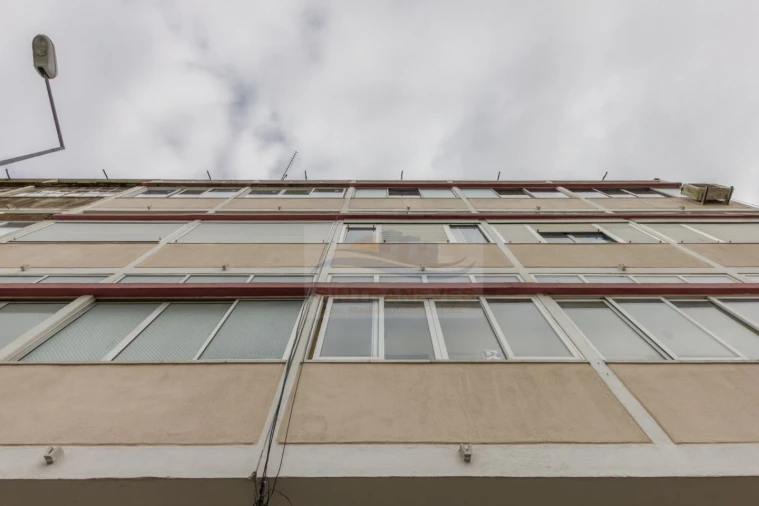 Apartamento T2 para Venda em Águas Livres Foto 5