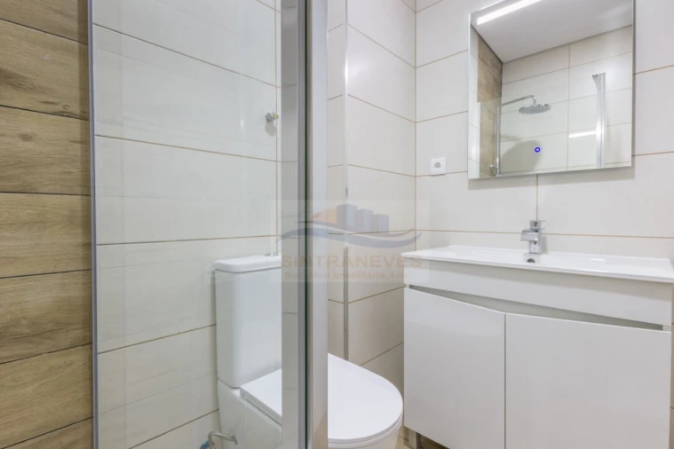 Apartamento T2 para Venda em Águas Livres Foto 7