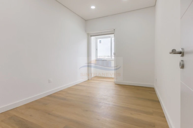 Apartamento T2 para Venda em Águas Livres Foto 8