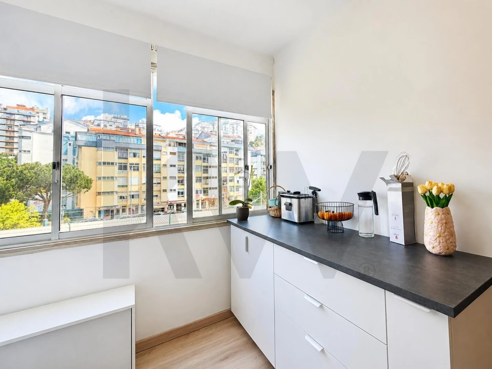 Apartamento T3 para Venda em Rio de Mouro Foto 7