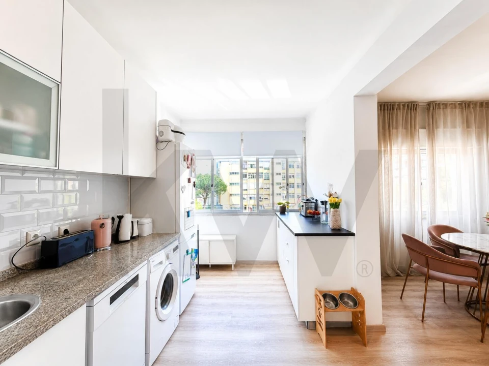 Apartamento T3 para Venda em Rio de Mouro Foto 8