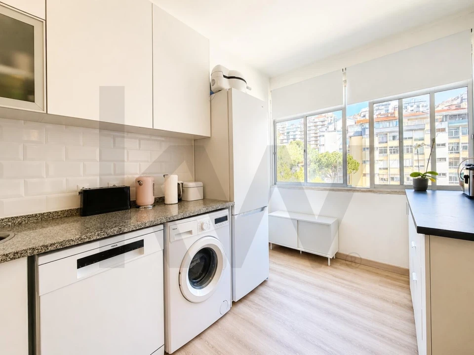 Apartamento T3 para Venda em Rio de Mouro Foto 6