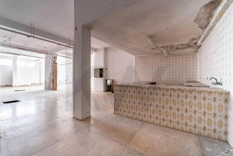 Loja para Venda em Oliveira do Douro Foto 25
