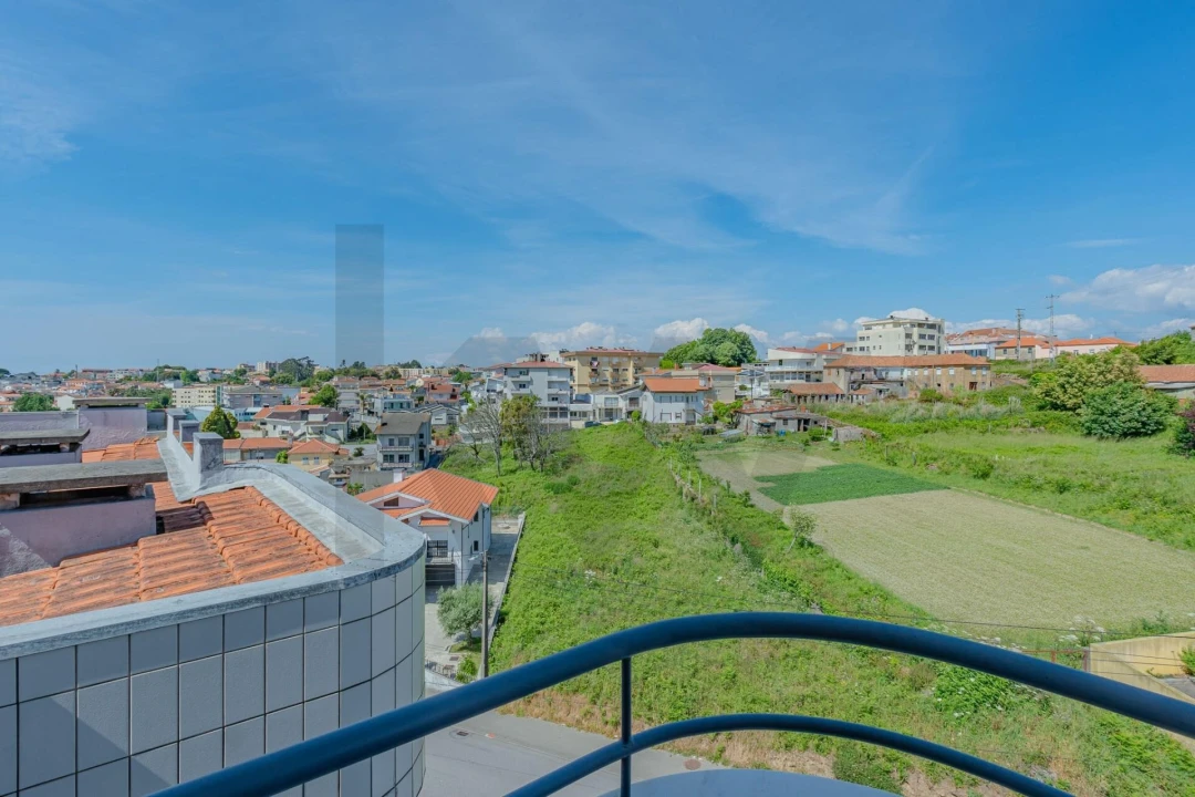 Apartamento T2 para Venda em Lourosa Foto 4