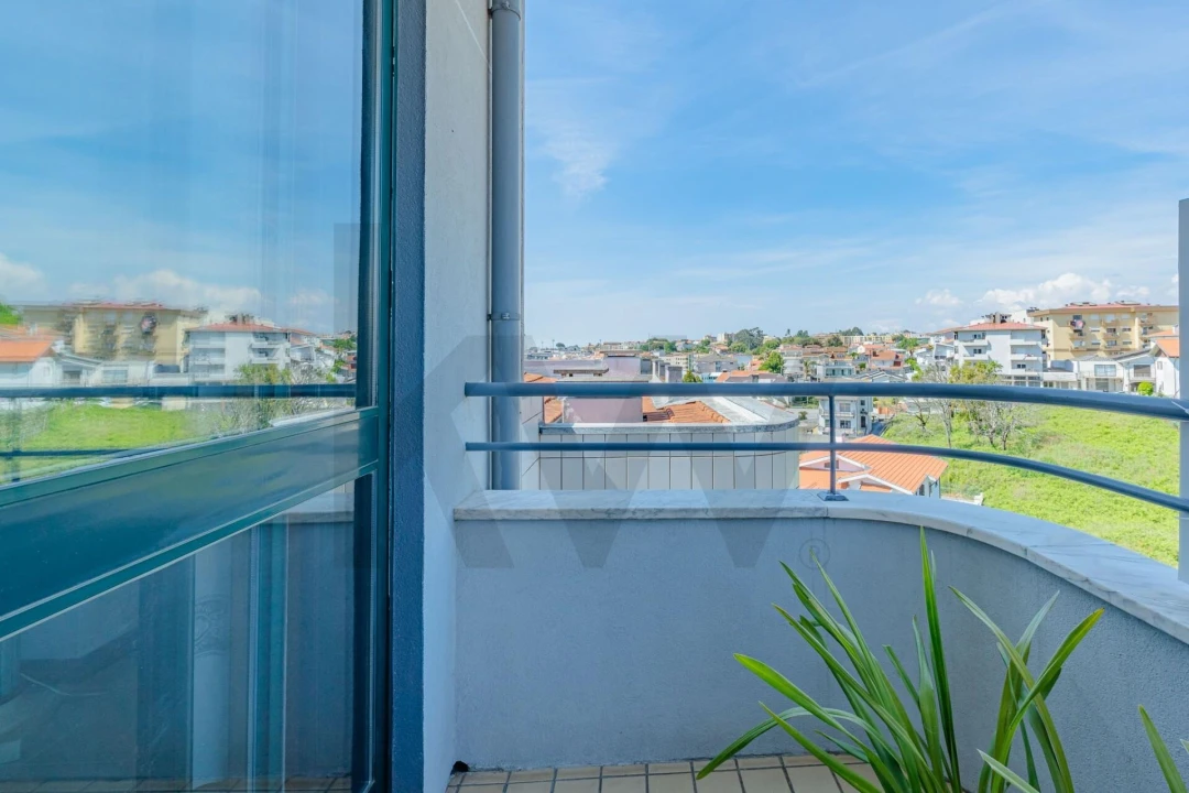 Apartamento T2 para Venda em Lourosa Foto 3