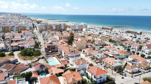 Moradia T4 para Venda em Costa da Caparica