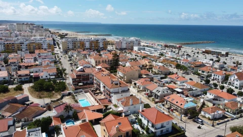 Moradia T4 para Venda em Costa da Caparica