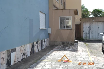 Apartamento T1 para Arrendamento em Carcavelos e Parede