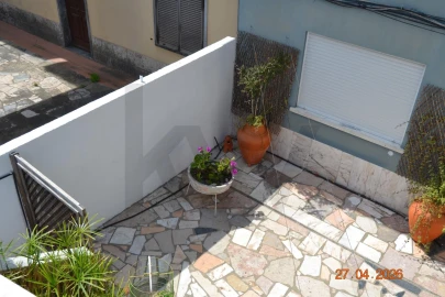 Apartamento T1 para Arrendamento em Carcavelos e Parede
