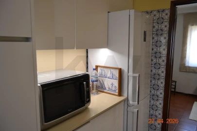 Apartamento T1 para Arrendamento em Carcavelos e Parede