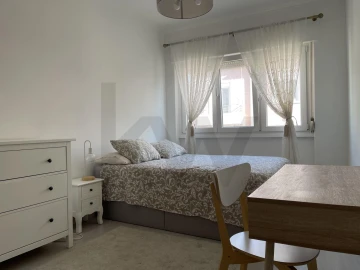 Apartamento T1 para Arrendamento em Almada, Cova da Piedade, Pragal e Cacilhas