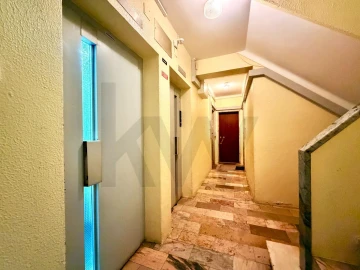 Apartamento T1 para Venda em Oeiras e São Julião da Barra, Paço de Arcos e Caxias
