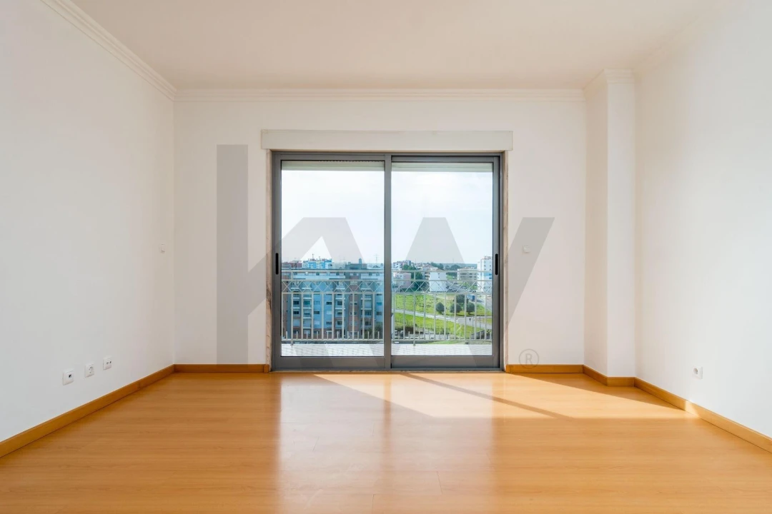 Apartamento T2 para Arrendamento em Seixal, Arrentela e Aldeia de Paio Pires Foto 6